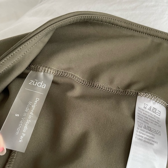 ZUDA Z-Eco Cityscape Skorts - Picture 5 of 6